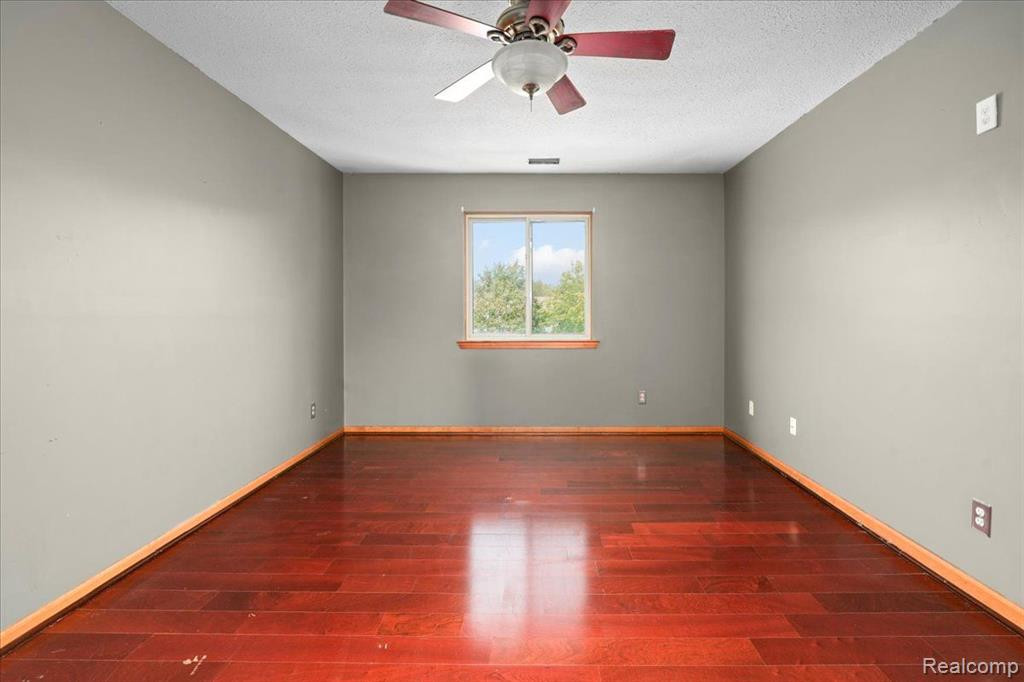 46079 TALLGRASS, Van Buren, MI 48111 — Photo 11