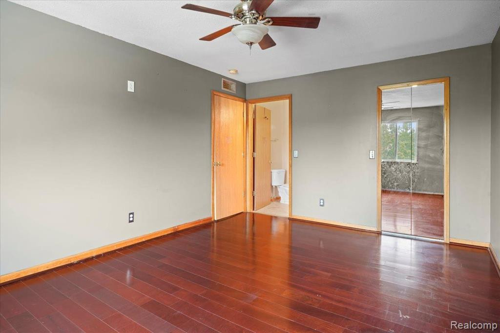 46079 TALLGRASS, Van Buren, MI 48111 — Photo 12