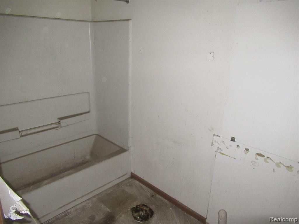 4487 FRENCH Road, Detroit, MI 48214 — Photo 7