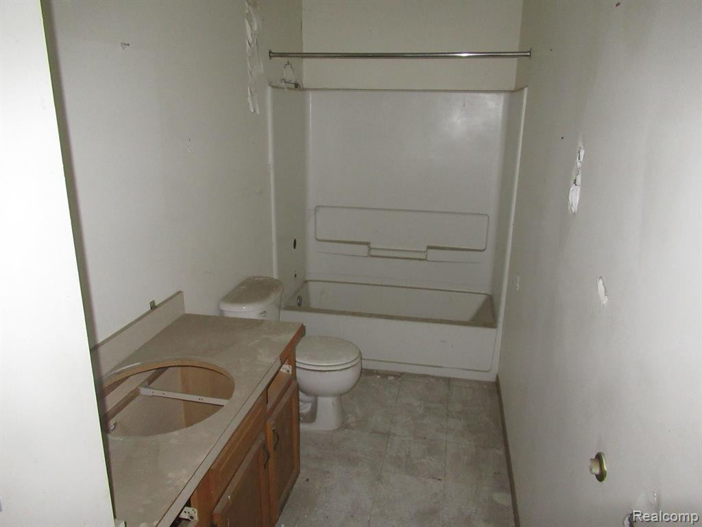 4487 FRENCH Road, Detroit, MI 48214 — Photo 10