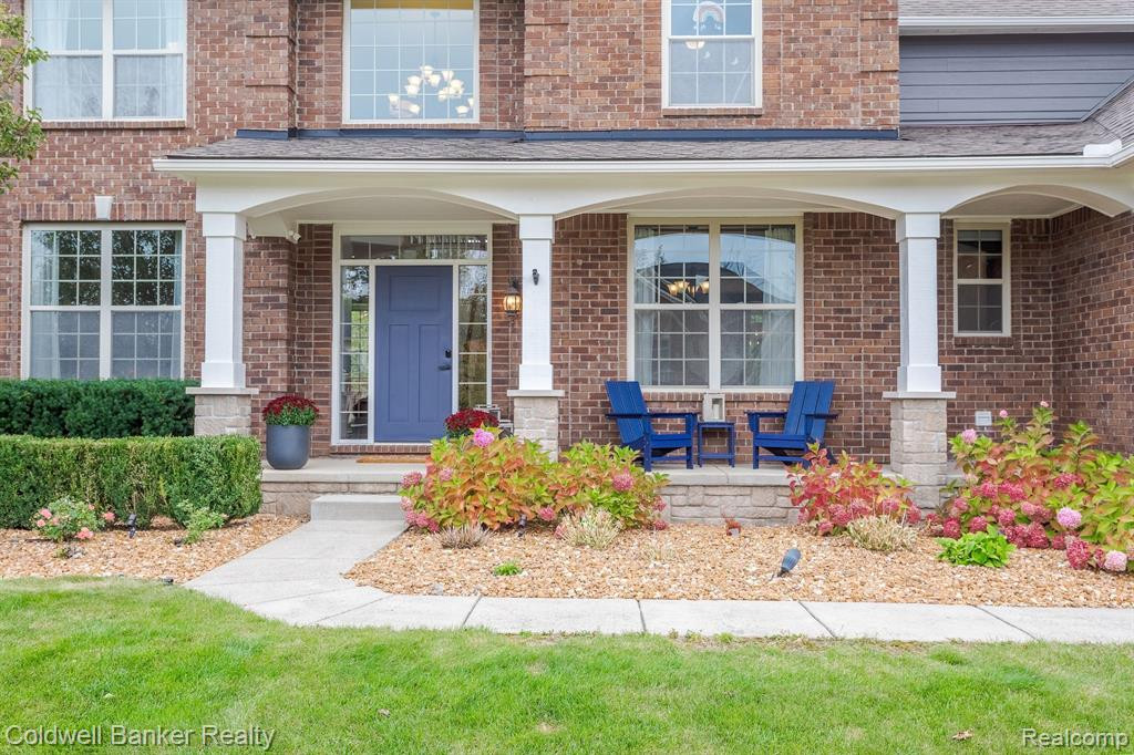 22996 FREMONT Drive N, South Lyon, MI 48178 — Photo 5