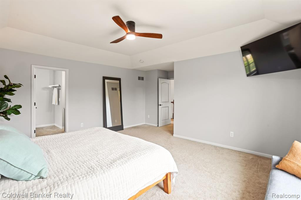 22996 FREMONT Drive N, South Lyon, MI 48178 — Photo 36