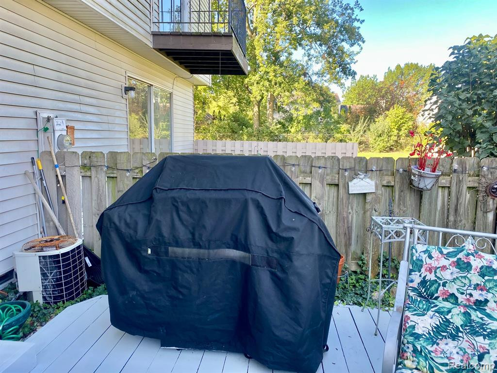 24475 BASHIAN Drive, Novi, MI — Photo 10