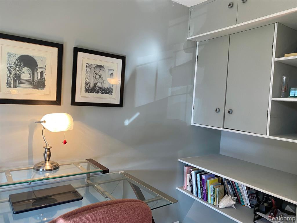 24475 BASHIAN Drive, Novi, MI — Photo 23