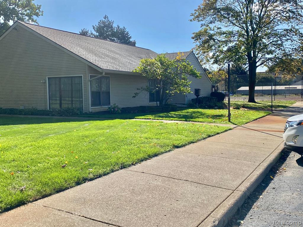 24475 BASHIAN Drive, Novi, MI — Photo 38