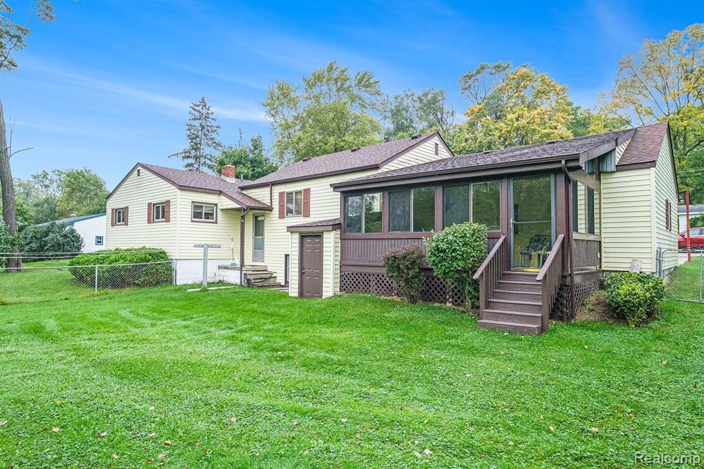 118 WATER Street, Byron, MI 48418 — Photo 16
