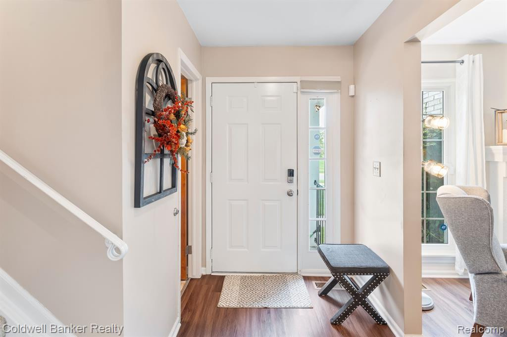 20927 W GLEN HAVEN Circle, Northville, MI 48167 — Photo 6