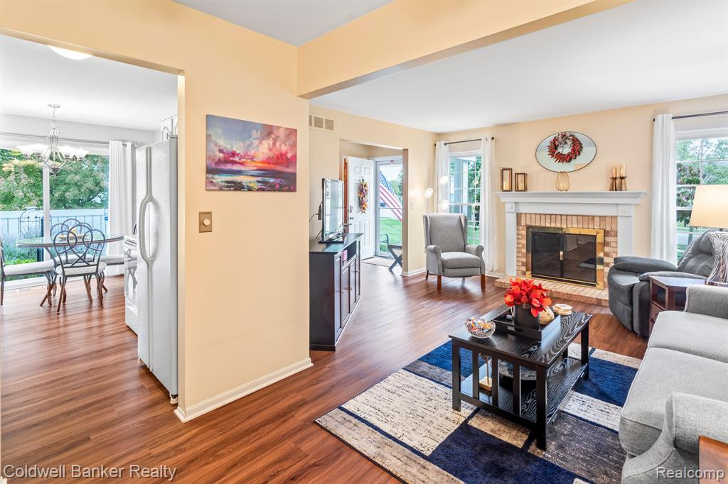 20927 W GLEN HAVEN Circle, Northville, MI 48167 — Photo 19
