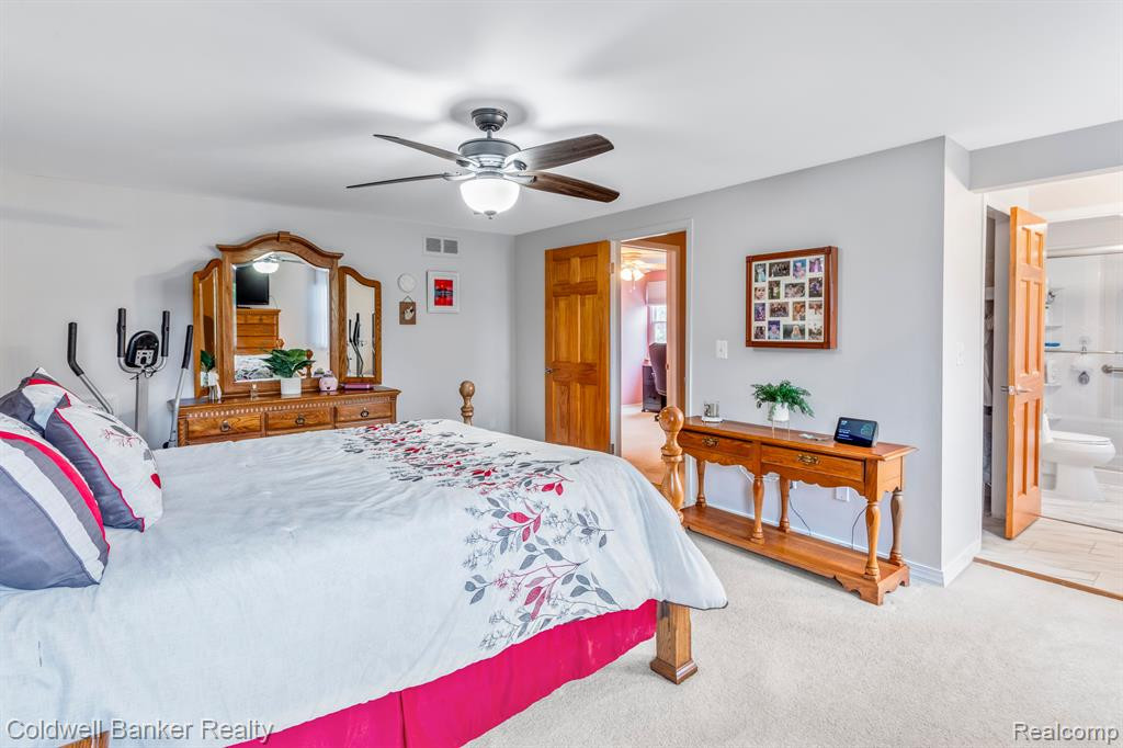 20927 W GLEN HAVEN Circle, Northville, MI 48167 — Photo 22