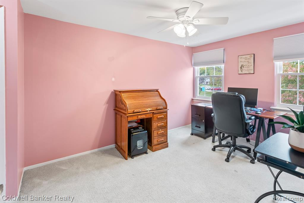 20927 W GLEN HAVEN Circle, Northville, MI 48167 — Photo 25