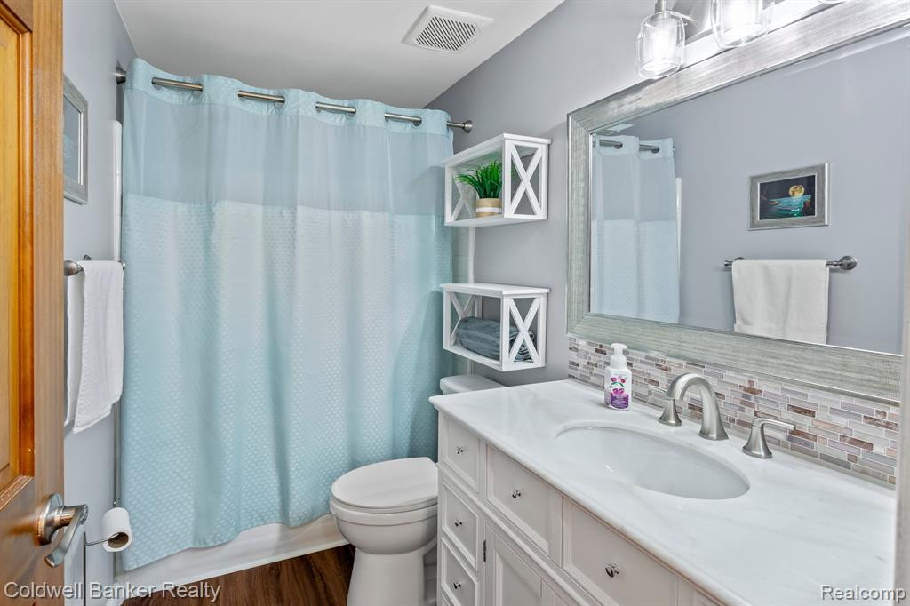 20927 W GLEN HAVEN Circle, Northville, MI 48167 — Photo 27