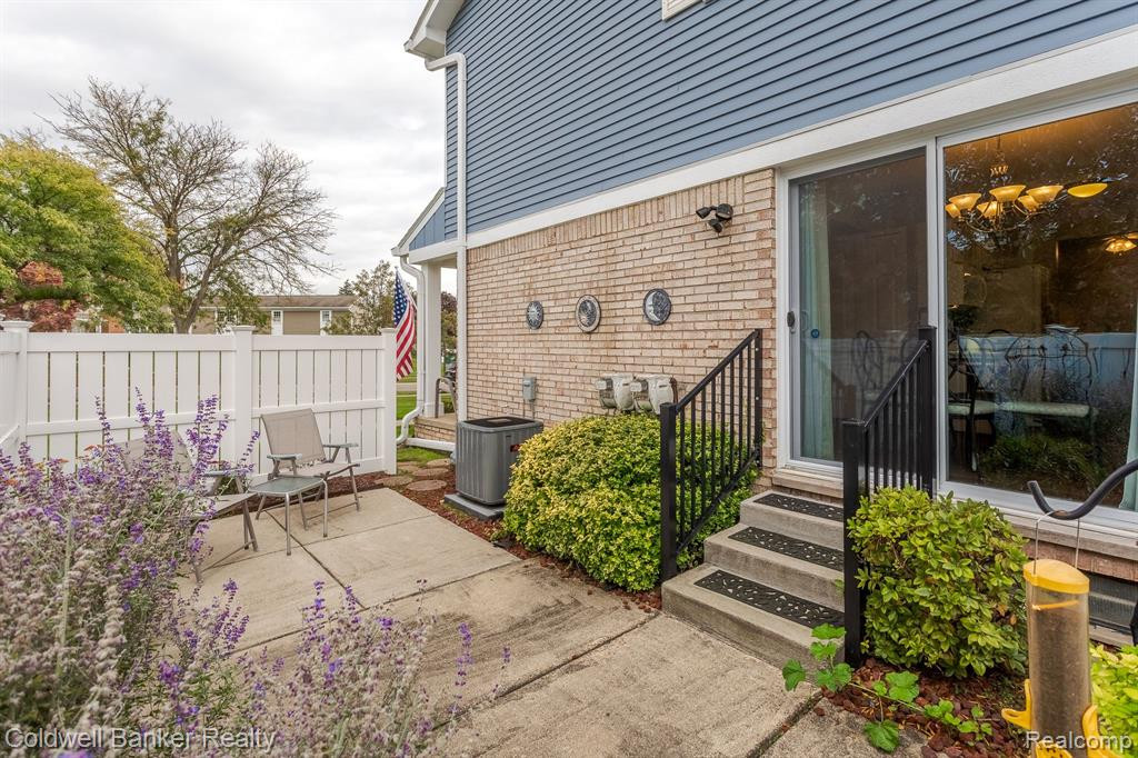 20927 W GLEN HAVEN Circle, Northville, MI 48167 — Photo 30