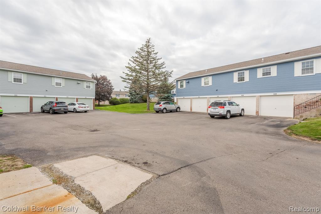 20927 W GLEN HAVEN Circle, Northville, MI 48167 — Photo 32