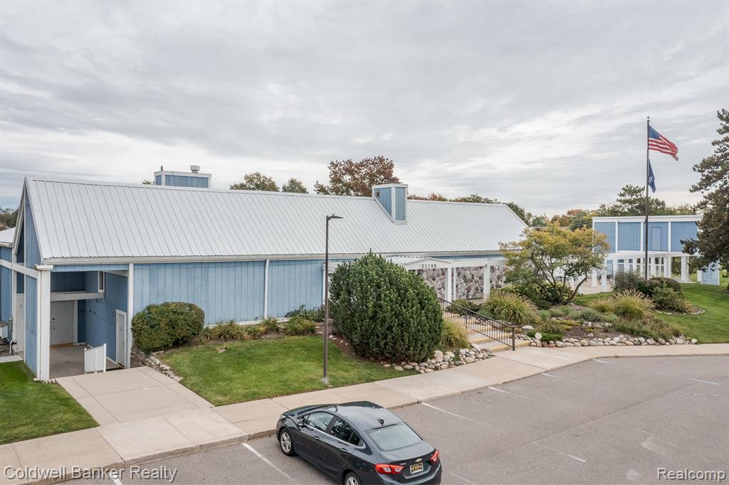 20927 W GLEN HAVEN Circle, Northville, MI 48167 — Photo 36