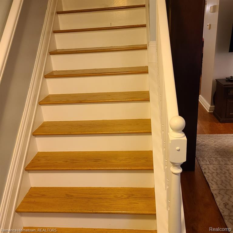 306 E ANN ARBOR Trail, Plymouth, MI 48170 — Photo 8