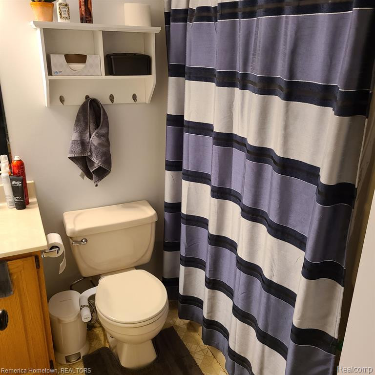 306 E ANN ARBOR Trail, Plymouth, MI 48170 — Photo 17
