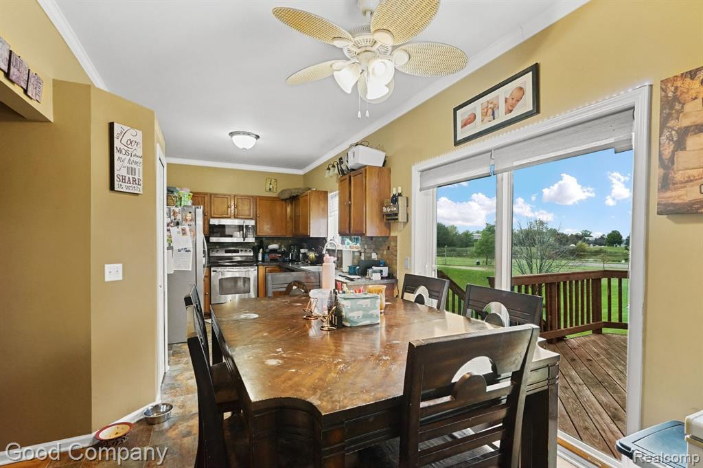 240 ABERDEEN Court, Belleville, MI 48111 — Photo 7