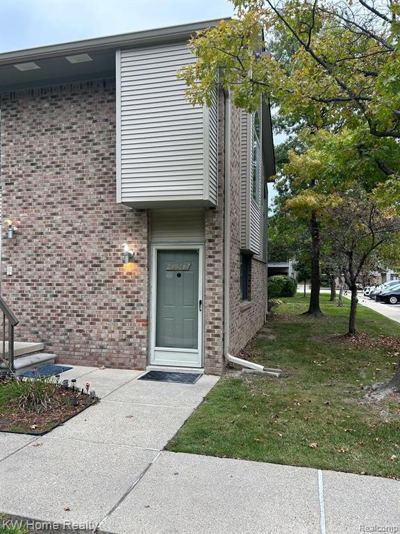 42547 LILLEY POINTE, Canton, MI 48187 — front exterior