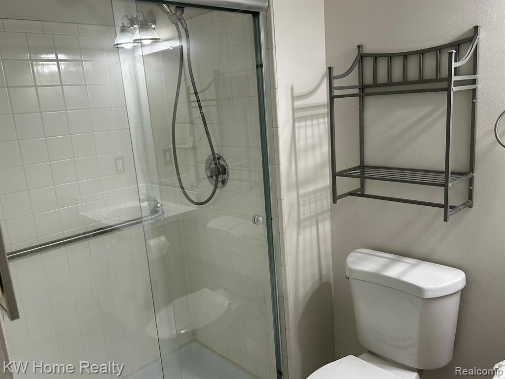 42547 LILLEY POINTE, Canton, MI 48187 — Photo 15