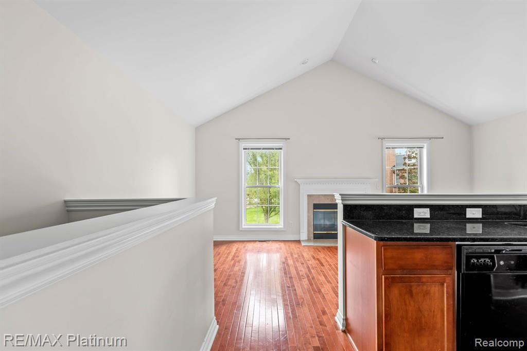 5745 HAMPSHIRE Lane, Ypsilanti, MI 48197 — Photo 15