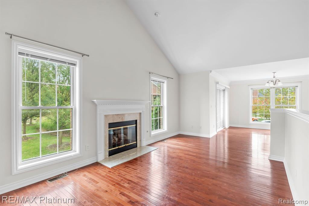 5745 HAMPSHIRE Lane, Ypsilanti, MI 48197 — Photo 17