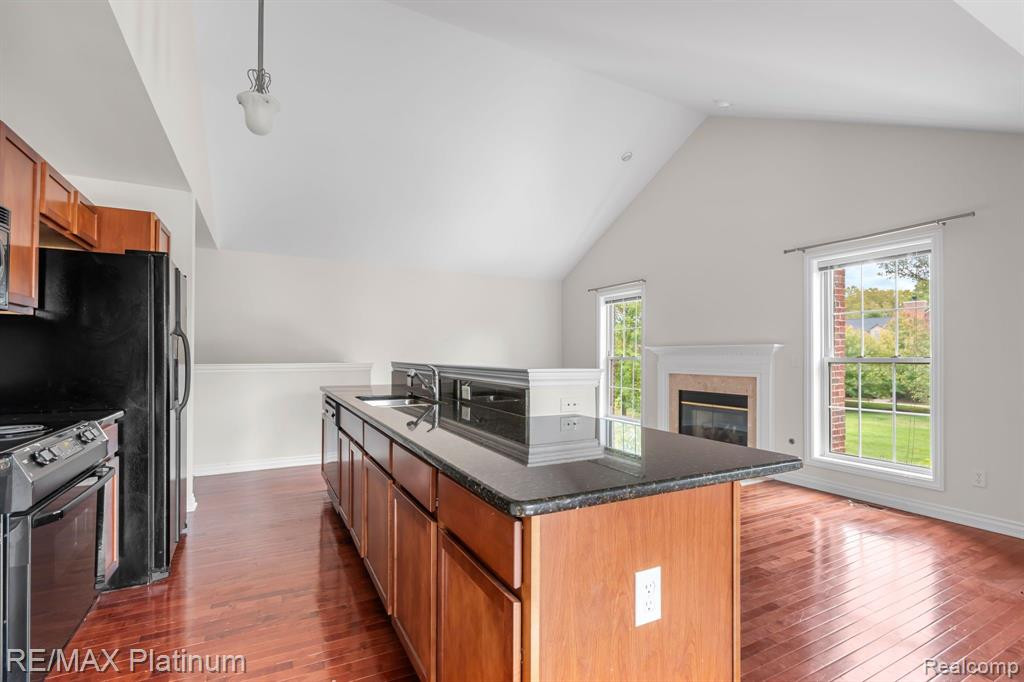 5745 HAMPSHIRE Lane, Ypsilanti, MI 48197 — Photo 21