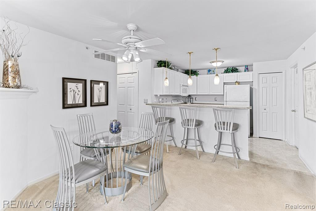 29102 April Court, Walled Lake, MI 48390 — Photo 7