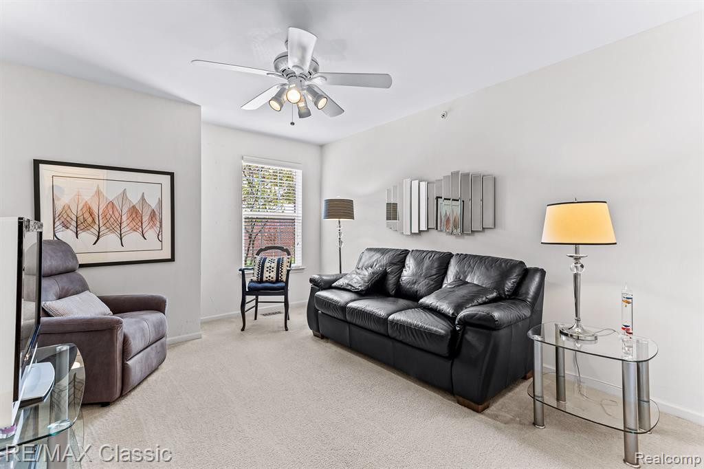 29102 April Court, Walled Lake, MI 48390 — Photo 18