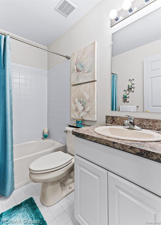 29102 April Court, Walled Lake, MI 48390 — Photo 20