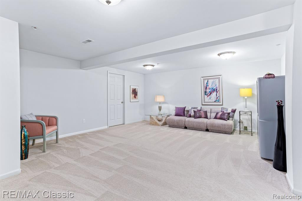 29102 April Court, Walled Lake, MI 48390 — Photo 22