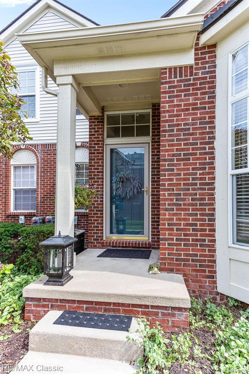 29102 April Court, Walled Lake, MI 48390 — Photo 29