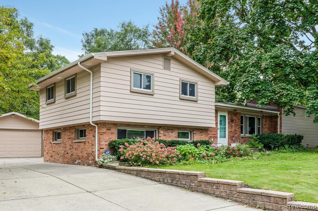 4824 GRANDVIEW Drive, Ypsilanti, MI 48197 — Photo 4