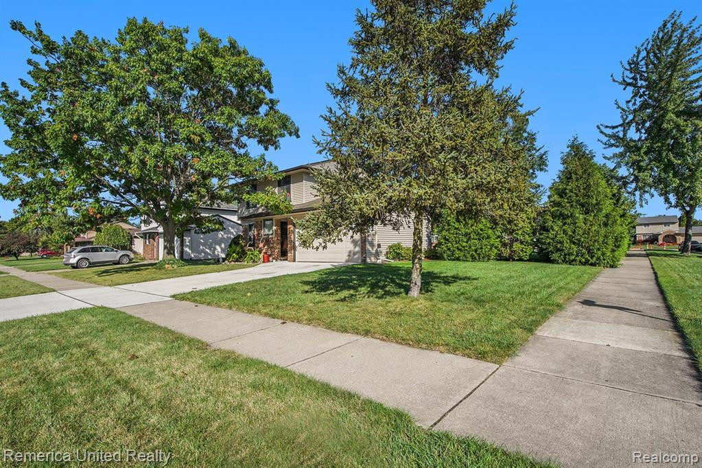 43656 LAURELWOOD Drive, Canton, MI 48187 — Photo 3