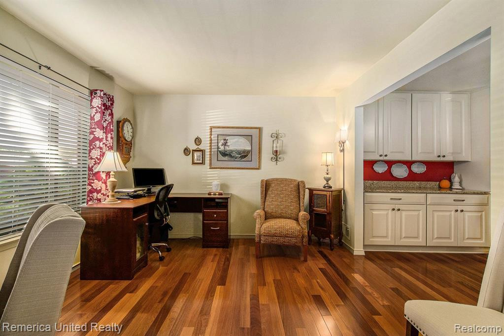 43656 LAURELWOOD Drive, Canton, MI 48187 — Photo 5
