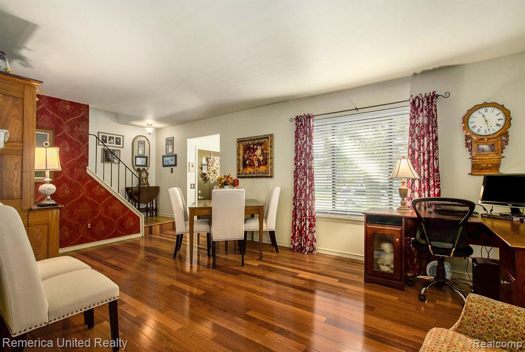 43656 LAURELWOOD Drive, Canton, MI 48187 — Photo 6