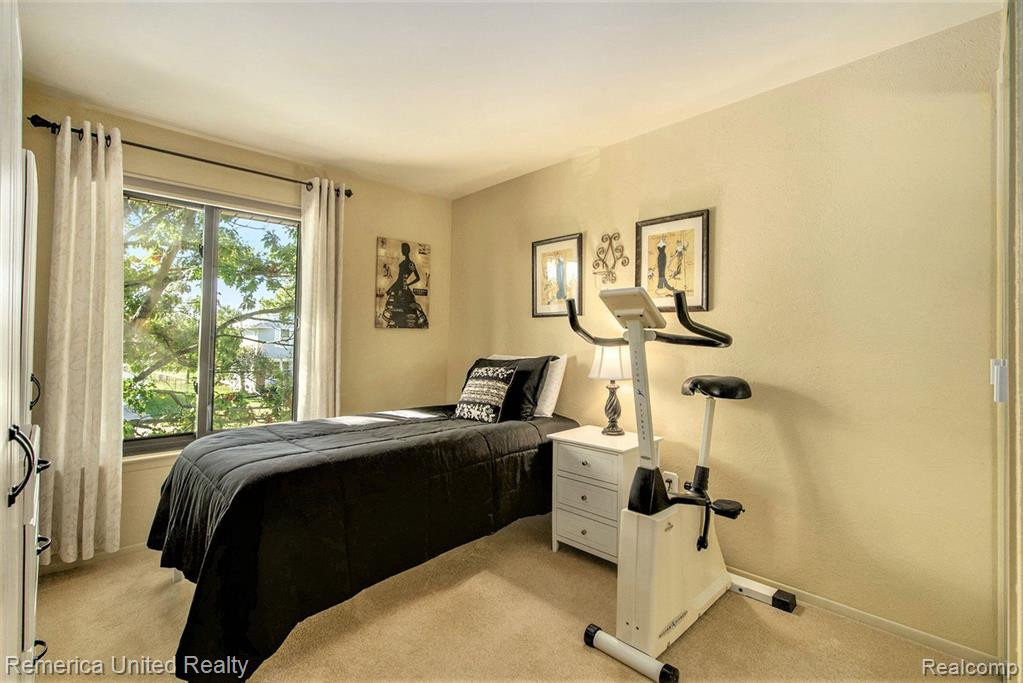 43656 LAURELWOOD Drive, Canton, MI 48187 — Photo 13