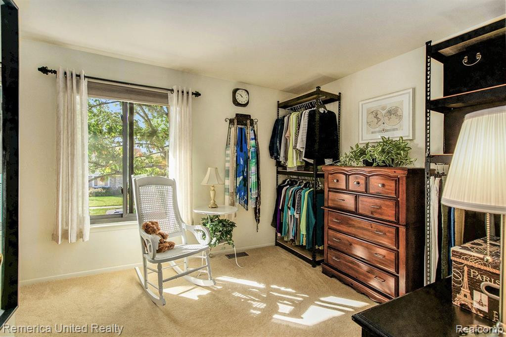 43656 LAURELWOOD Drive, Canton, MI 48187 — Photo 15