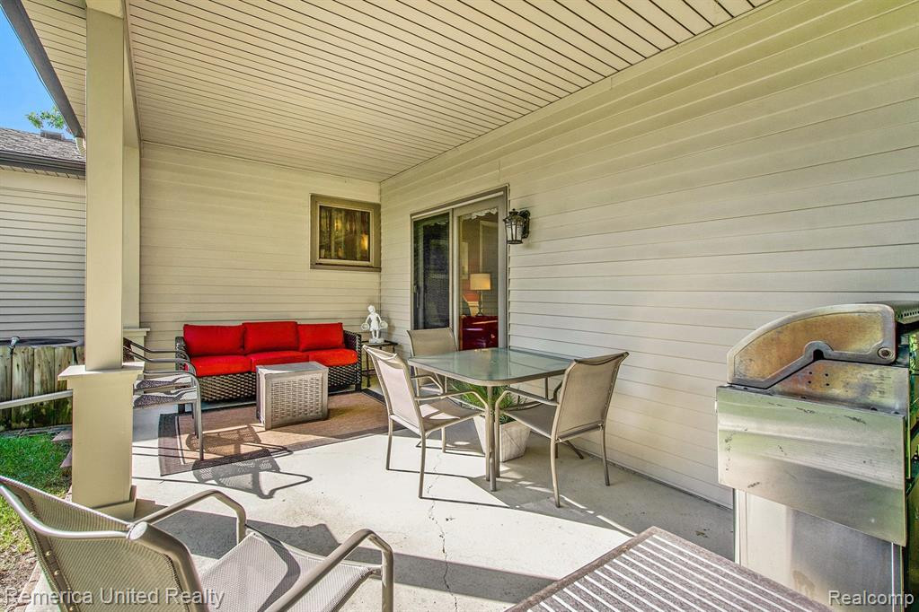 43656 LAURELWOOD Drive, Canton, MI 48187 — Photo 21