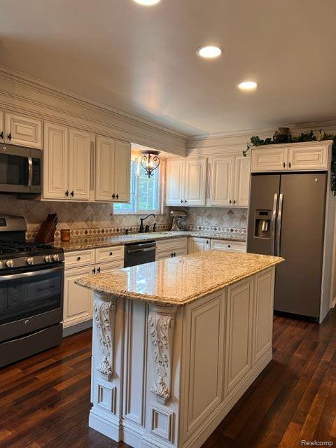 7990 MEADOWVIEW Court, Ypsilanti, MI 48197 — Photo 9