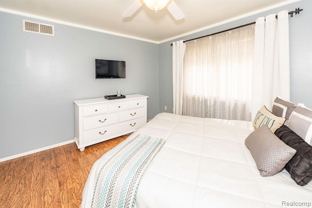 7990 MEADOWVIEW Court, Ypsilanti, MI 48197 — Photo 18