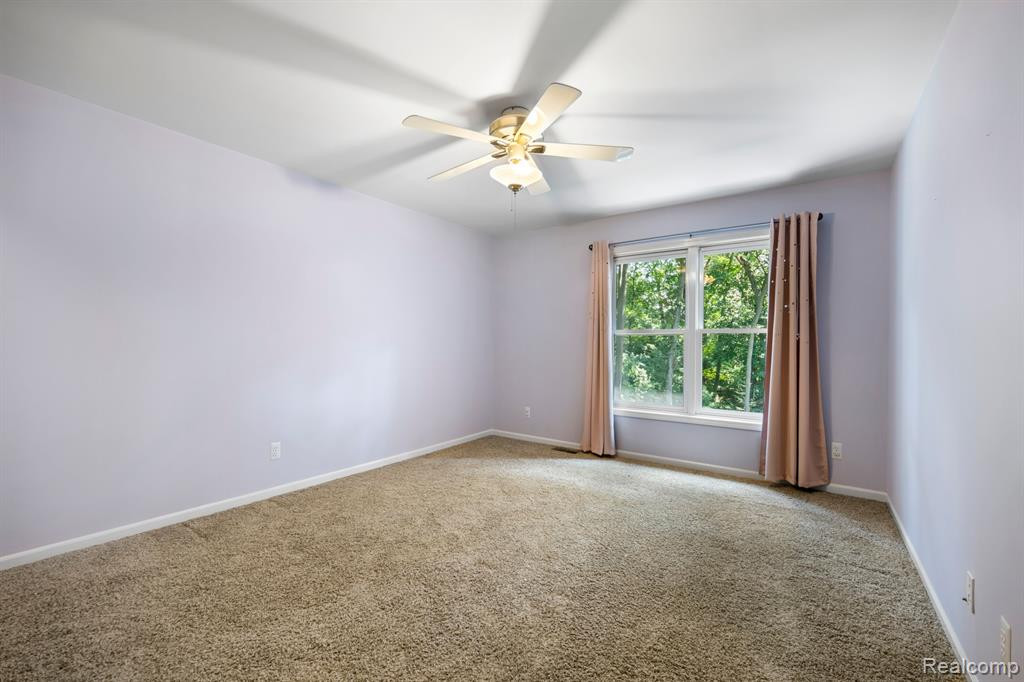 5532 Evergreen Avenue, Orchard Lake Village, MI 48324 — Photo 23