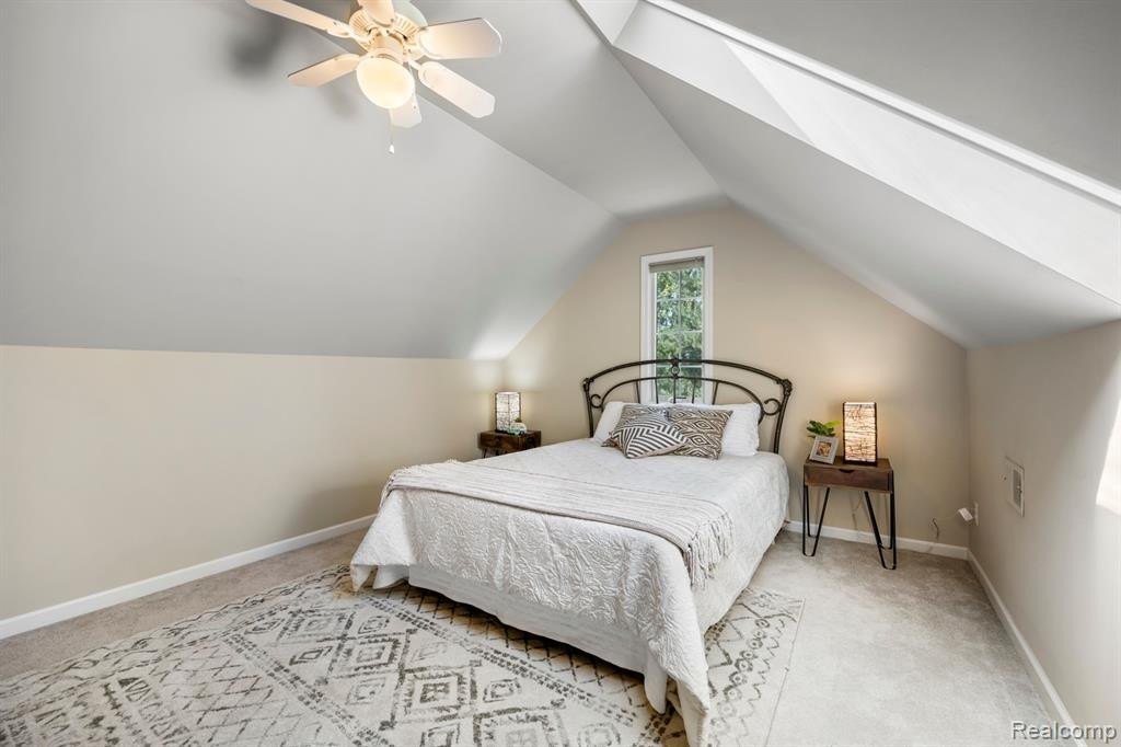 5532 Evergreen Avenue, Orchard Lake Village, MI 48324 — Photo 30