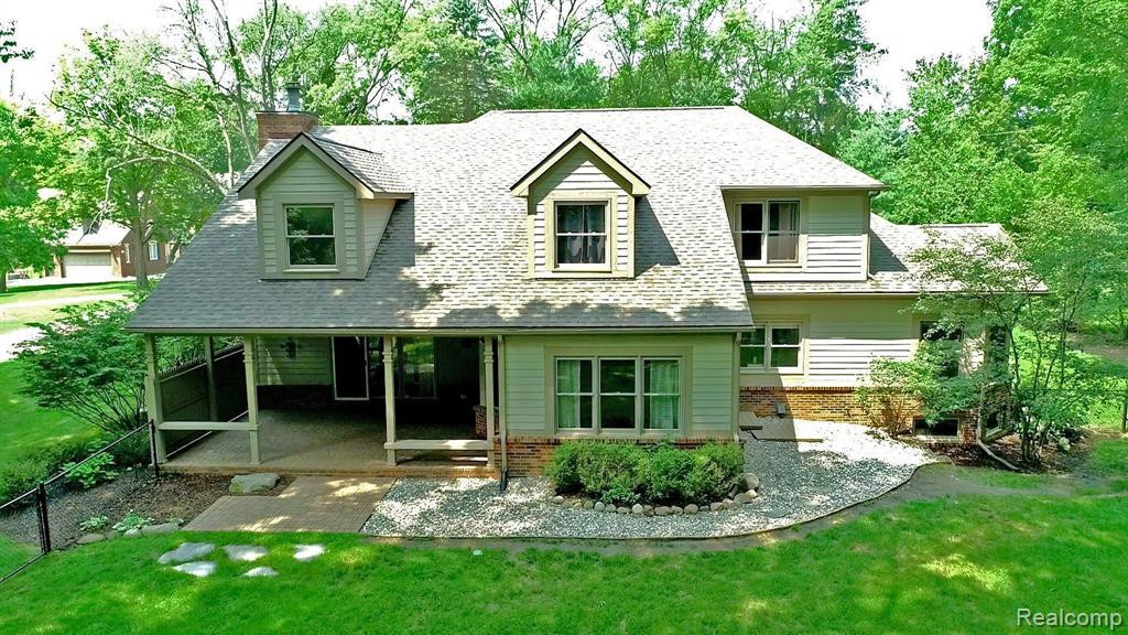5532 Evergreen Avenue, Orchard Lake Village, MI 48324 — Photo 36