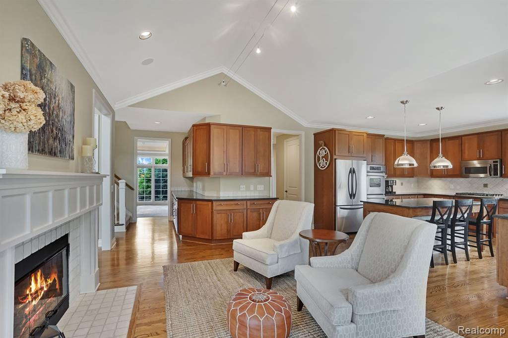 17692 Parkshore Drive, Northville, MI 48168 — Photo 11