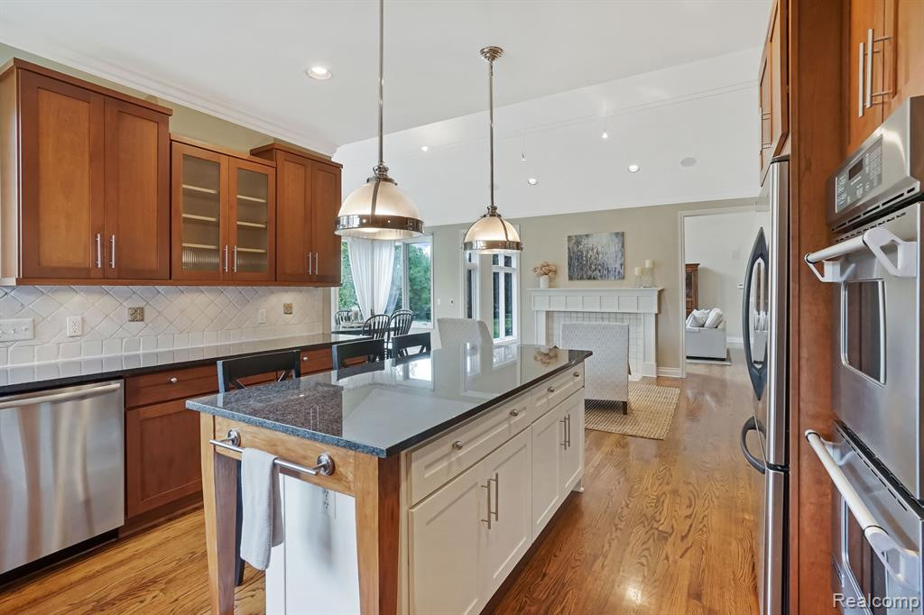 17692 Parkshore Drive, Northville, MI 48168 — Photo 18