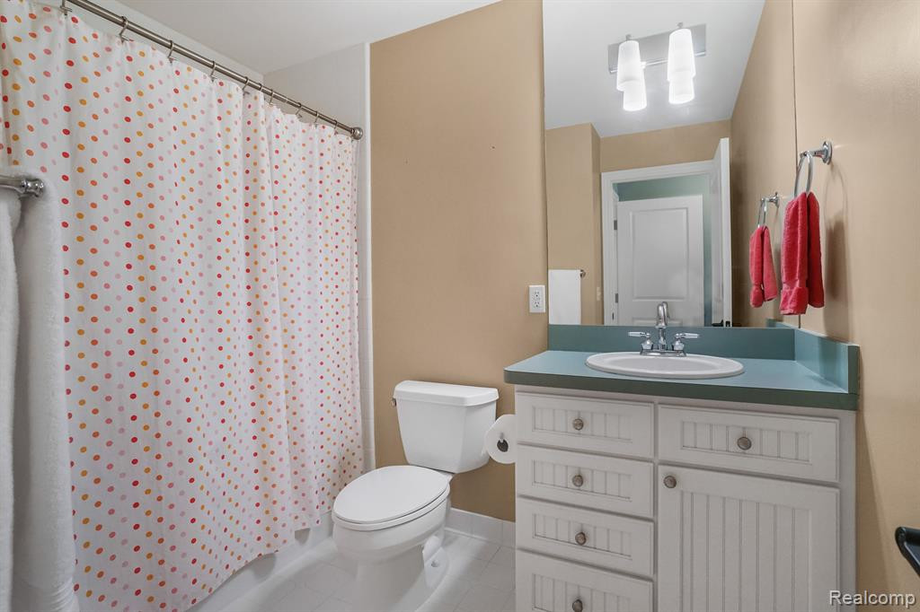 17692 Parkshore Drive, Northville, MI 48168 — Photo 28