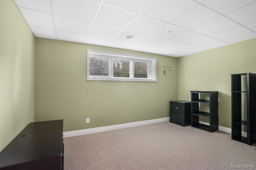 17692 Parkshore Drive, Northville, MI 48168 — Photo 36