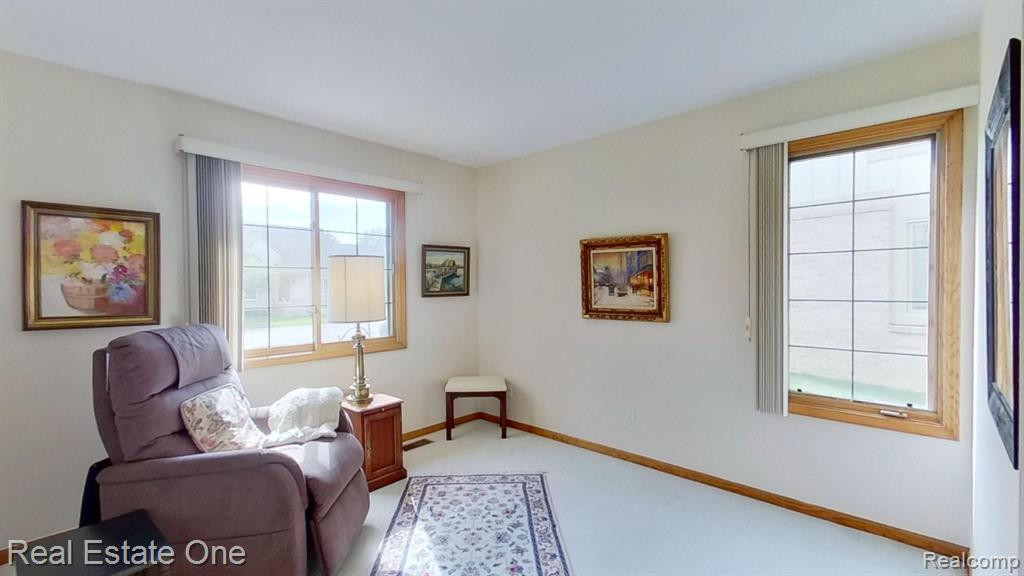 805 RED MAPLE Lane, Wixom, MI 48393 — Photo 23