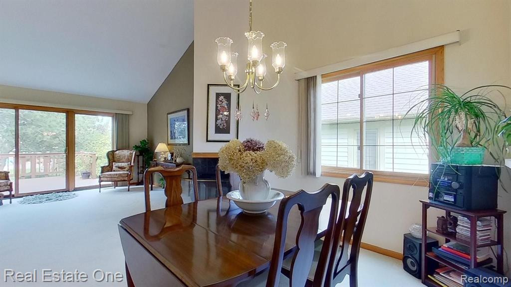 805 RED MAPLE Lane, Wixom, MI 48393 — Photo 27