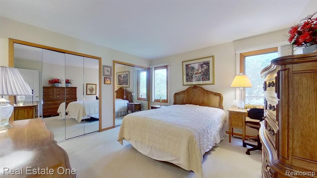 805 RED MAPLE Lane, Wixom, MI 48393 — Photo 31